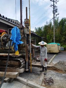 ロッド（掘削用パイプ）の地上残を測っておく