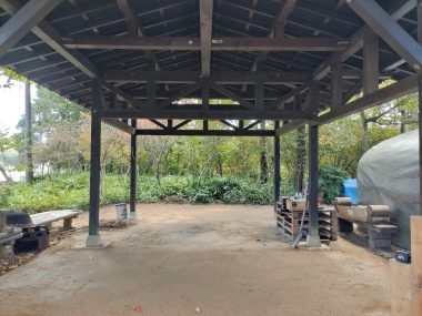 手前半分が今回の増築部分