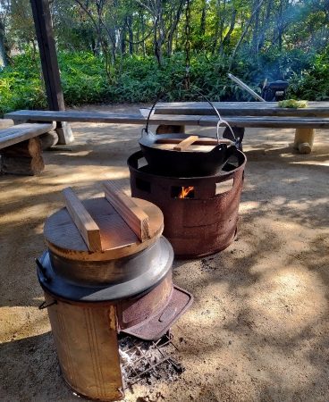 いつでも芋煮ができるように鍋の準備も