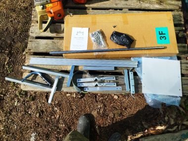 チェンソーに取付ける簡易製材機（中国製）