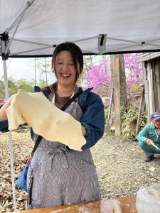 このピザ生地が丸くなった