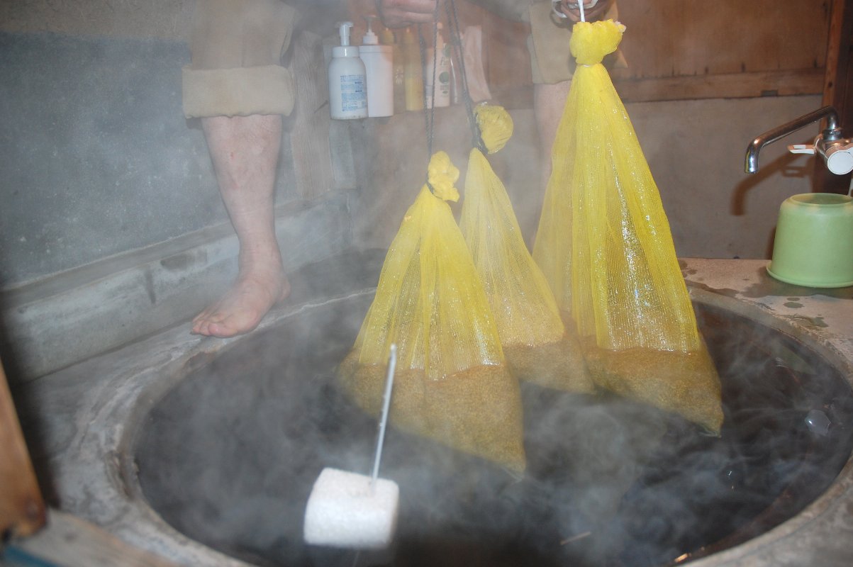 60度のお湯に10分間浸けて温湯消毒